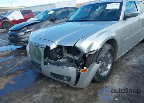2009 Chrysler 300 Touring from USA, damaged, VIN 2C3KA53V69H634369